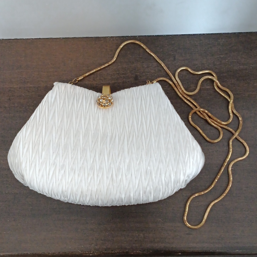 ! Vintage Goldco White Textured Purse Evening Bag Clutch